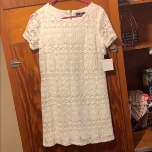 White lace LuLu’s dress
